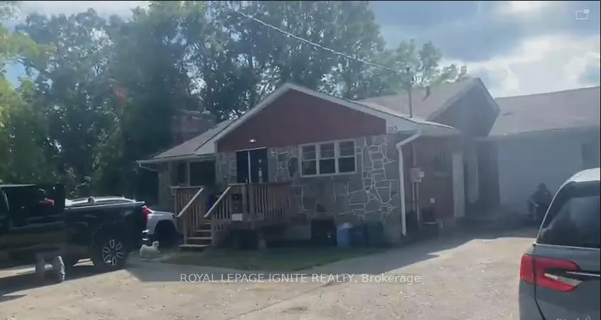 Photo 3 of 385 West Street N, Orillia — HOMEH