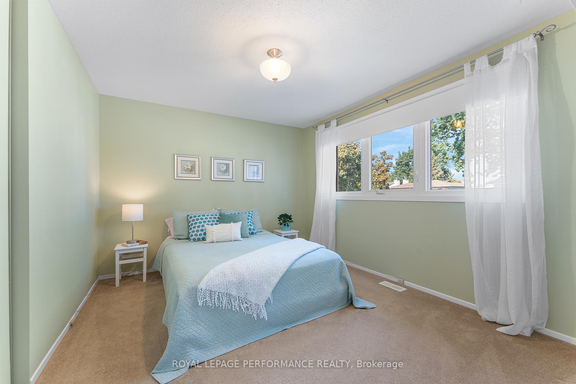 Photo 31 of 1848 Thistleleaf Crescent, Ottawa, Chapel Hill — HOMEH