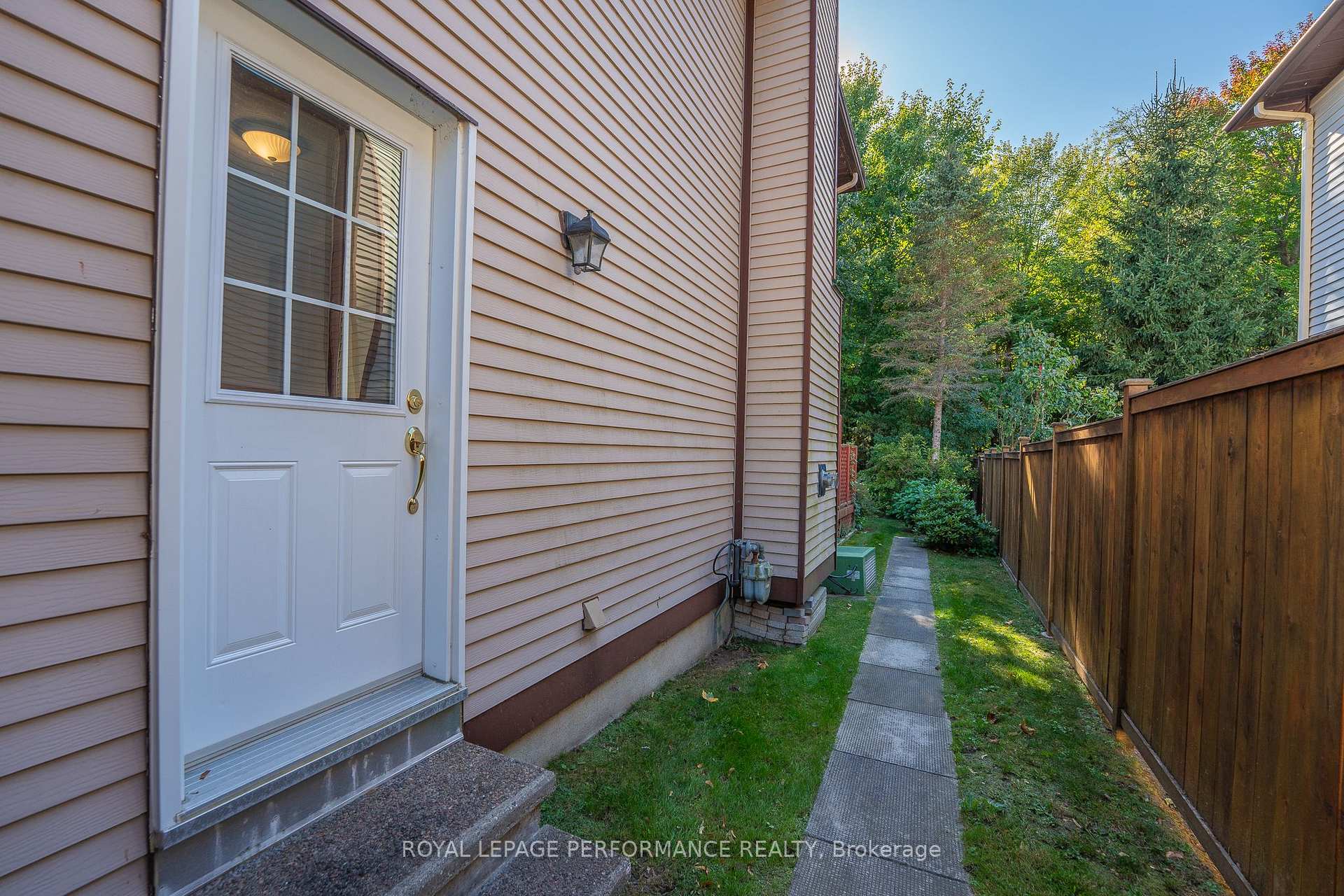 Photo 44 of 1848 Thistleleaf Crescent, Ottawa, Chapel Hill — HOMEH