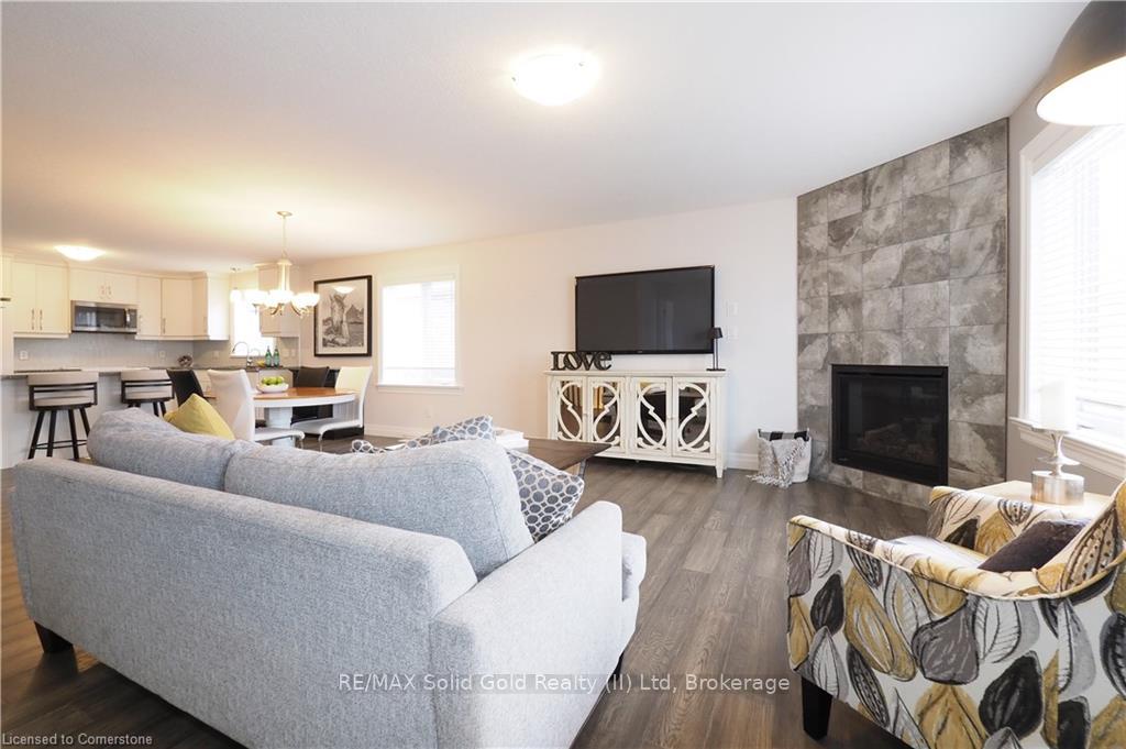 Photo 8 of 810 Davidson Avenue S, North Perth, Listowel — HOMEH