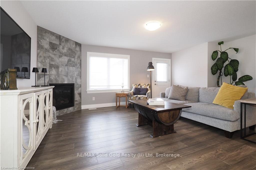 Photo 12 of 810 Davidson Avenue S, North Perth, Listowel — HOMEH
