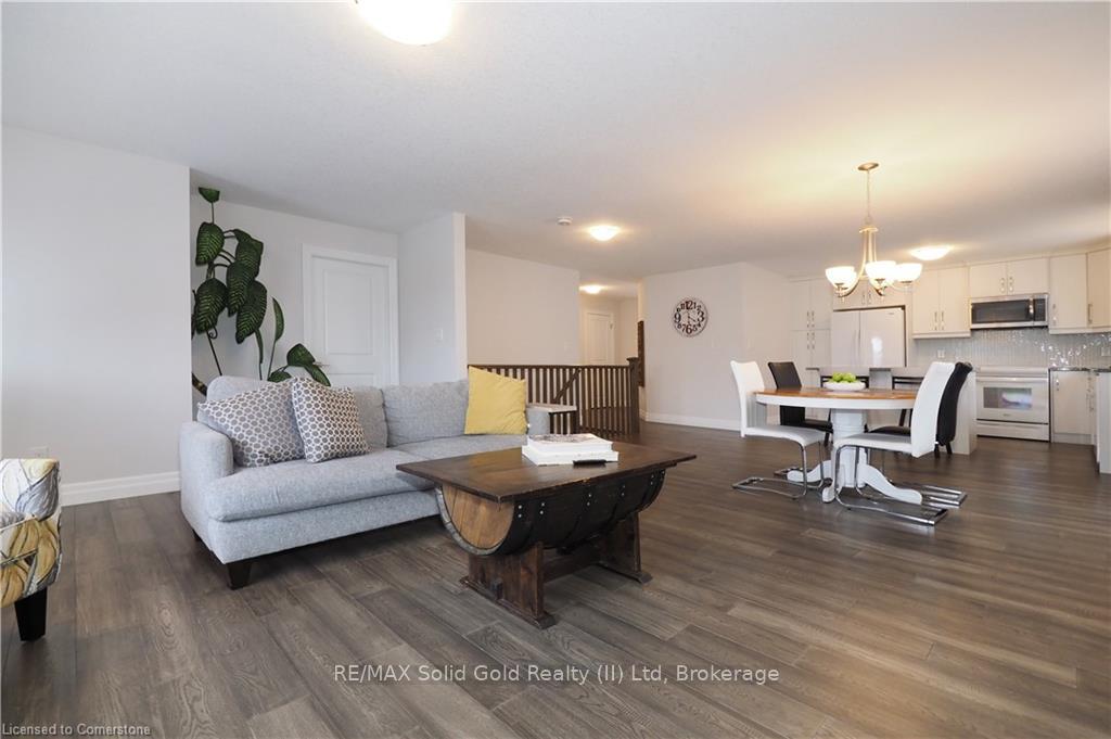 Photo 13 of 810 Davidson Avenue S, North Perth, Listowel — HOMEH