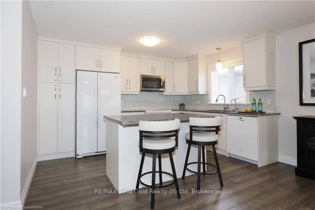 Photo 16 of 810 Davidson Avenue S, North Perth, Listowel — HOMEH