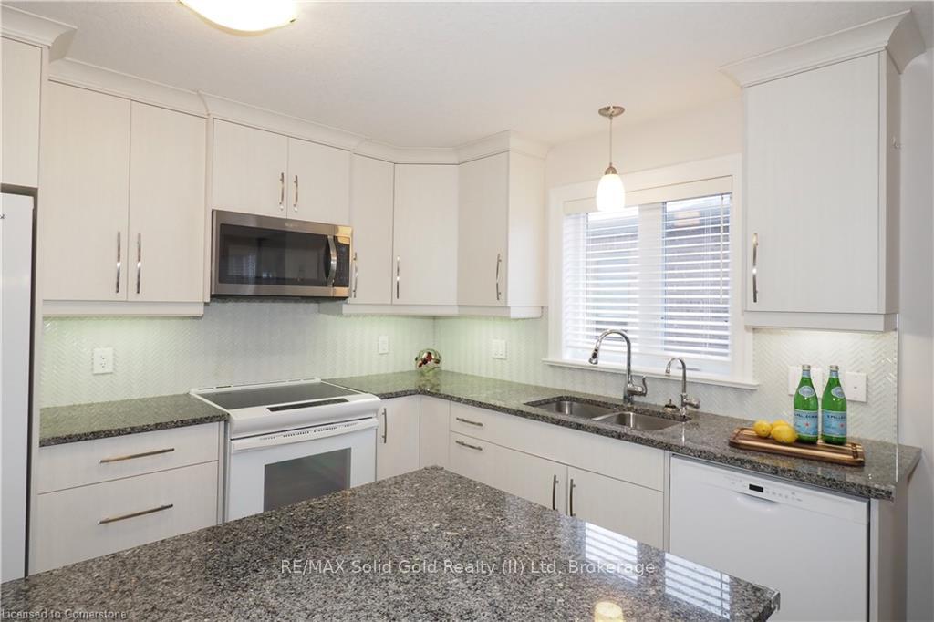 Photo 19 of 810 Davidson Avenue S, North Perth, Listowel — HOMEH