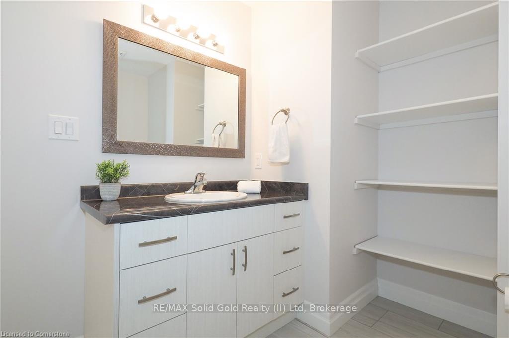Photo 25 of 810 Davidson Avenue S, North Perth, Listowel — HOMEH