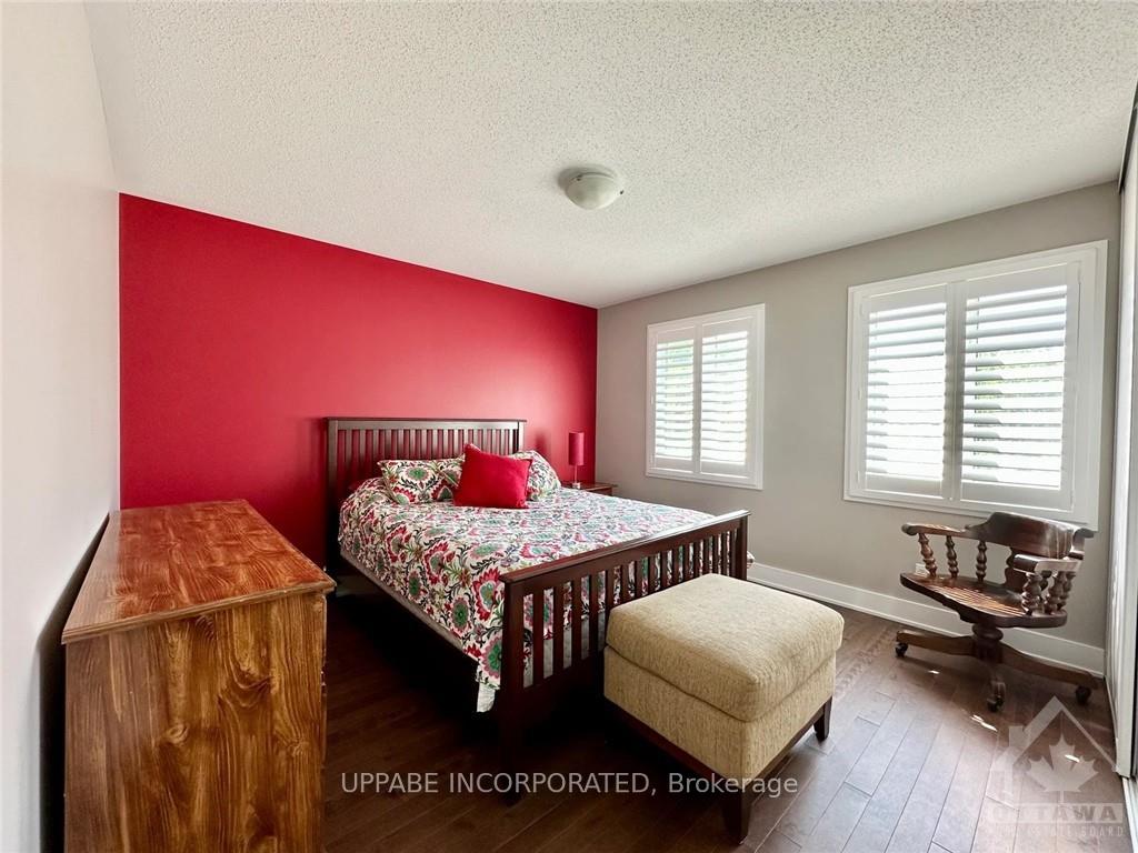 Photo 10 of 1934 Pennyroyal Crescent, Ottawa, Notting Hill/Summerside — HOMEH