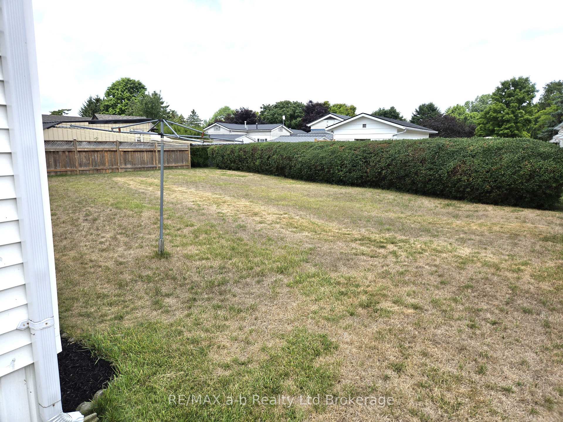 Photo 4 of 8 Third Street, Norfolk, Rural Middleton — HOMEH