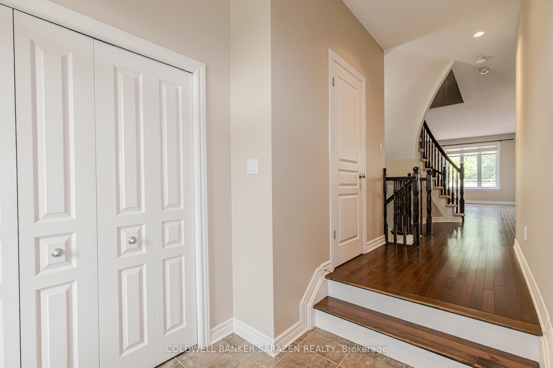 Photo 7 of 1954 Pennyroyal Crescent, Ottawa, Notting Hill/Summerside — HOMEH