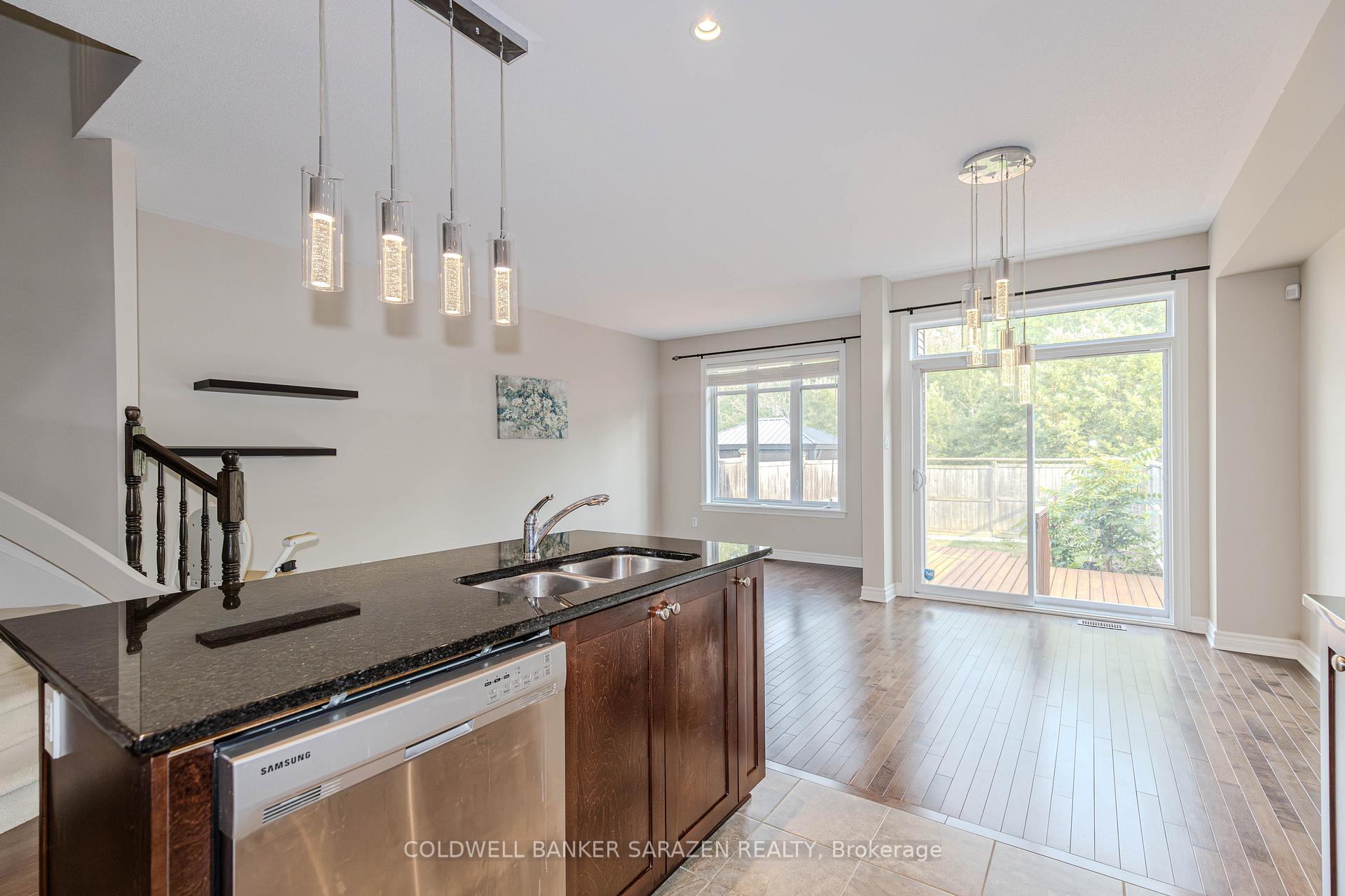 Photo 17 of 1954 Pennyroyal Crescent, Ottawa, Notting Hill/Summerside — HOMEH