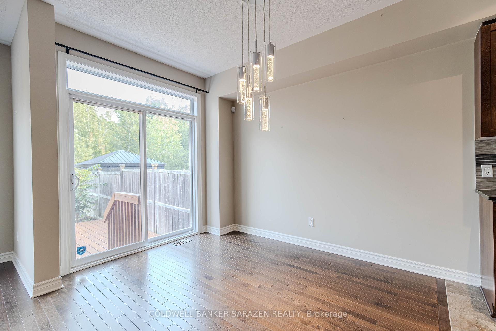 Photo 18 of 1954 Pennyroyal Crescent, Ottawa, Notting Hill/Summerside — HOMEH
