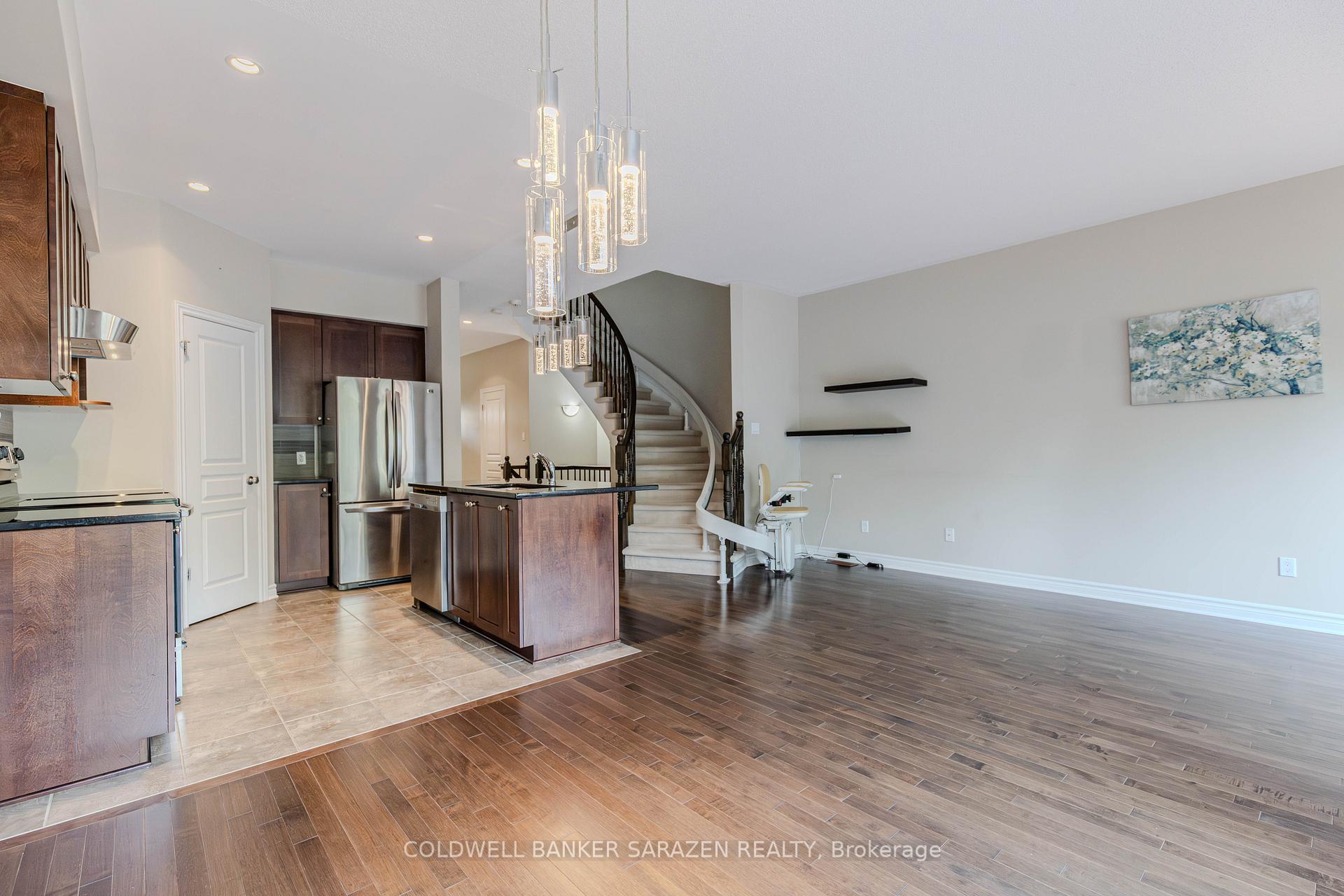 Photo 22 of 1954 Pennyroyal Crescent, Ottawa, Notting Hill/Summerside — HOMEH