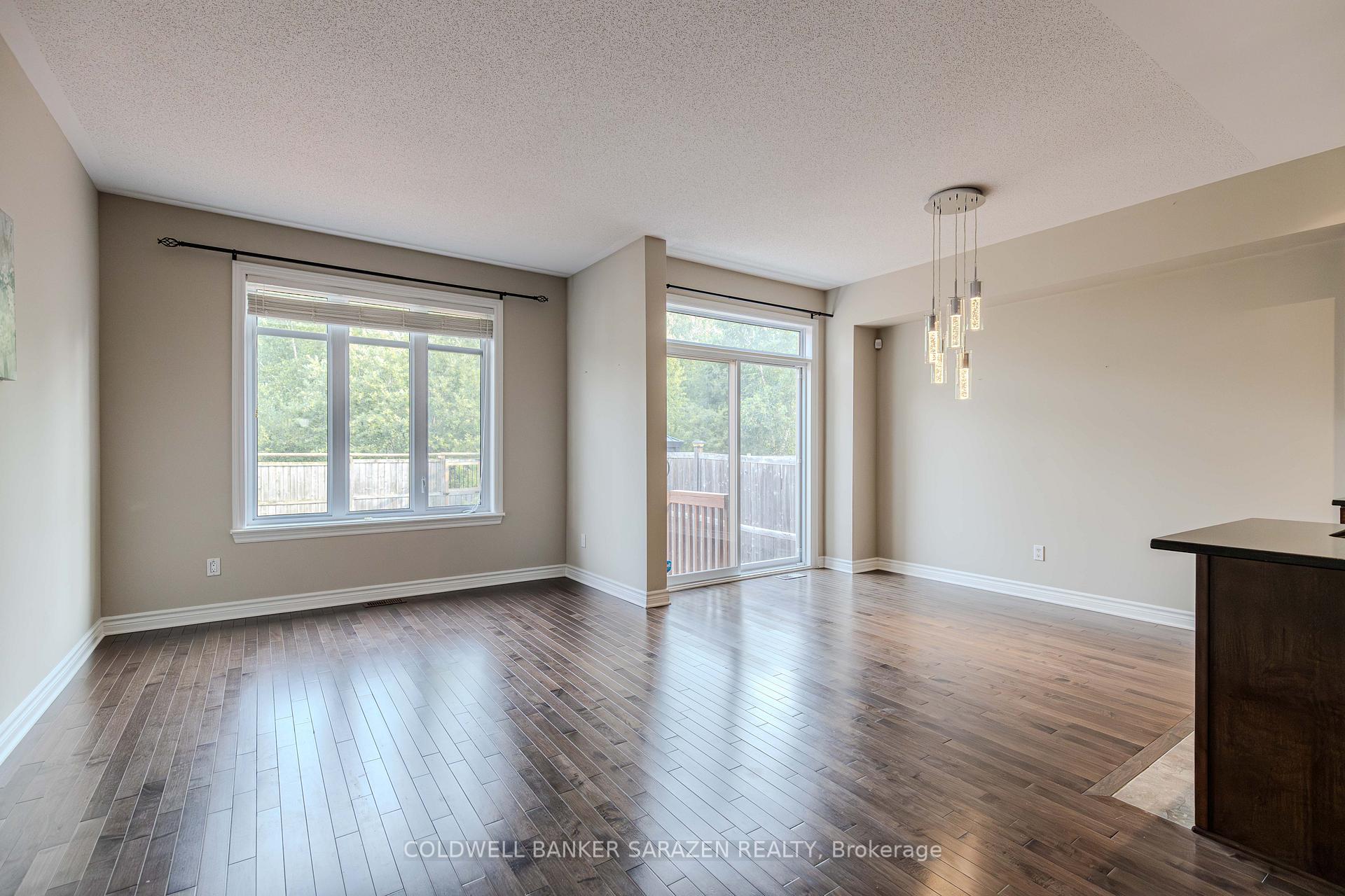Photo 24 of 1954 Pennyroyal Crescent, Ottawa, Notting Hill/Summerside — HOMEH