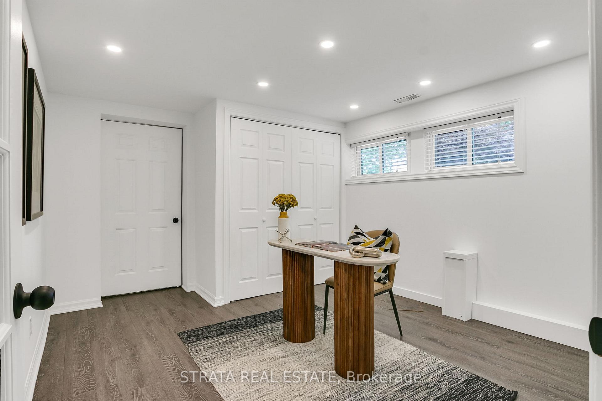 Photo 23 of 294 Bousfield Crescent, Milton, Dorset Park — HOMEH