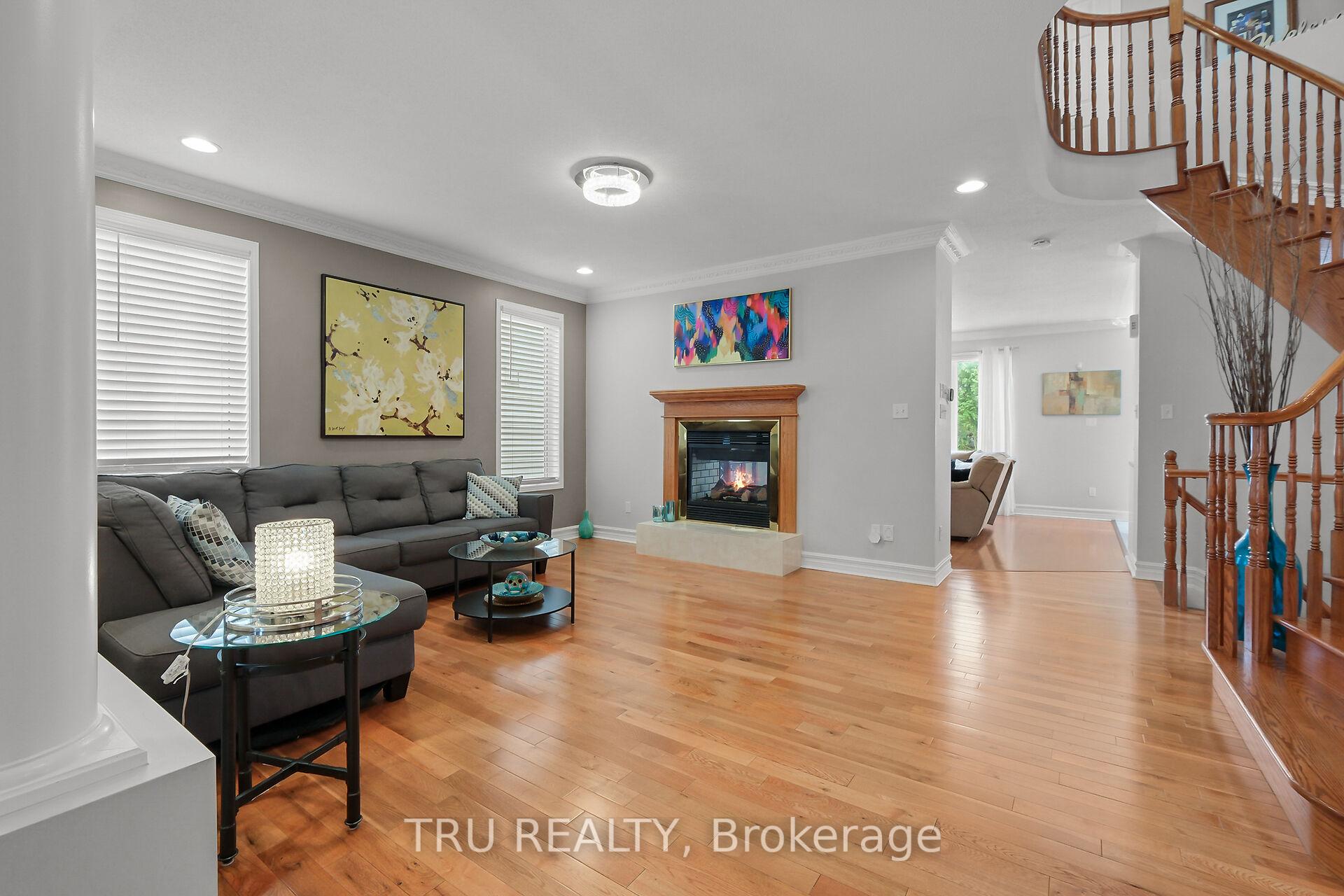 Photo 3 of 306 Dawnlight Street, Ottawa, Avalon East — HOMEH