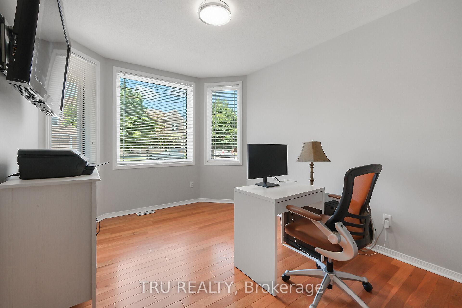 Photo 4 of 306 Dawnlight Street, Ottawa, Avalon East — HOMEH