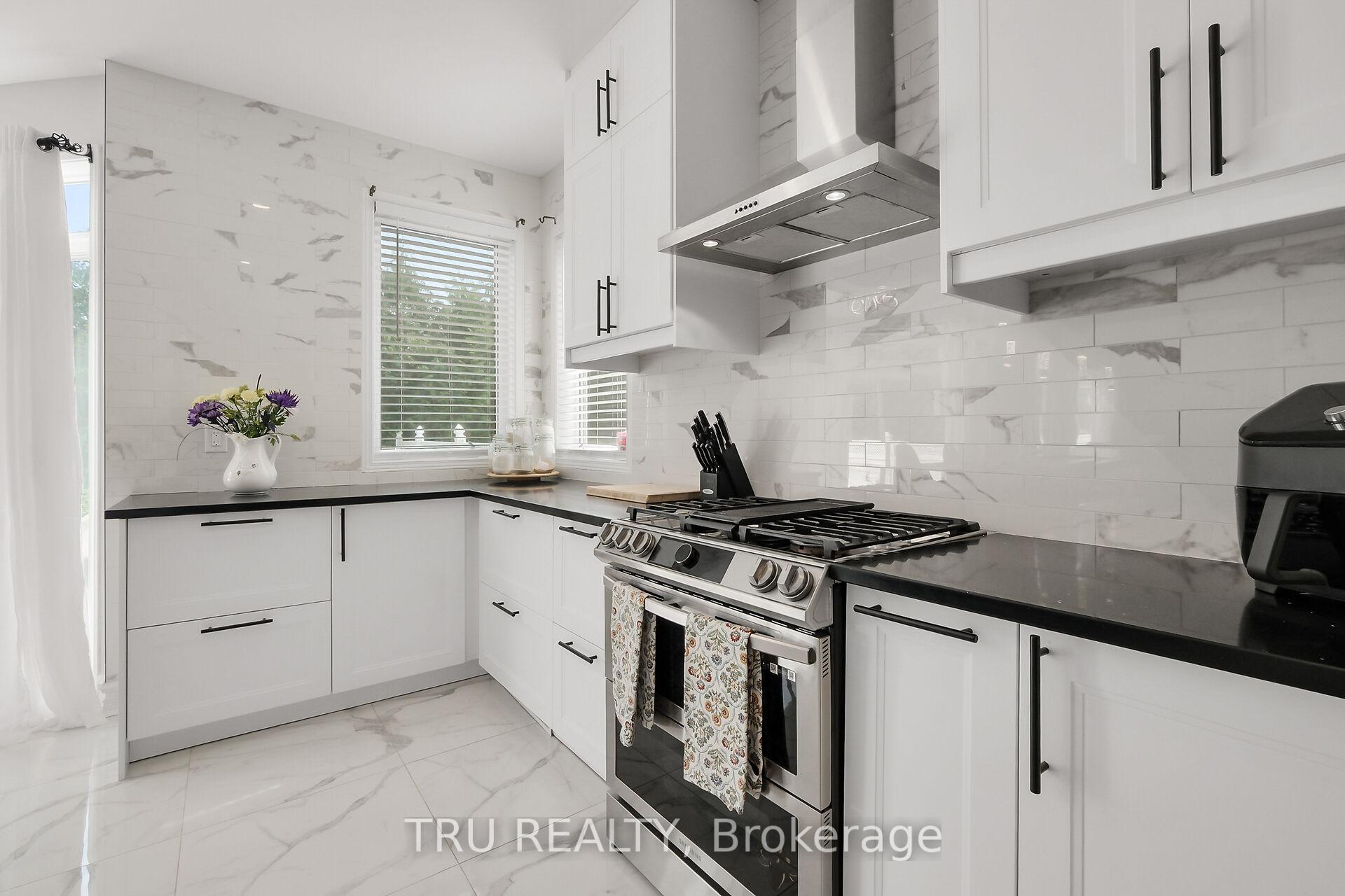 Photo 12 of 306 Dawnlight Street, Ottawa, Avalon East — HOMEH