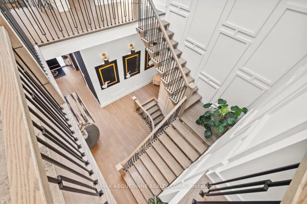 Photo 19 of 334 Third Lane, Oakville, West — HOMEH