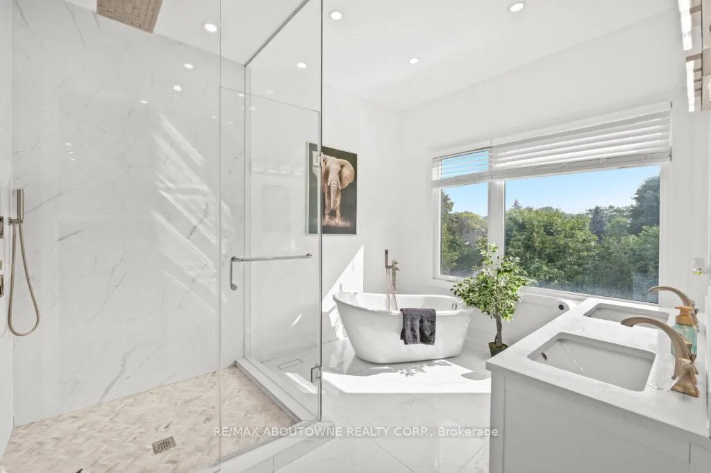 Photo 22 of 334 Third Lane, Oakville, West — HOMEH