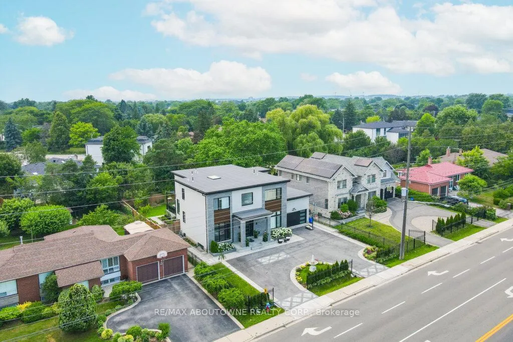 Photo 42 of 334 Third Lane, Oakville, West — HOMEH