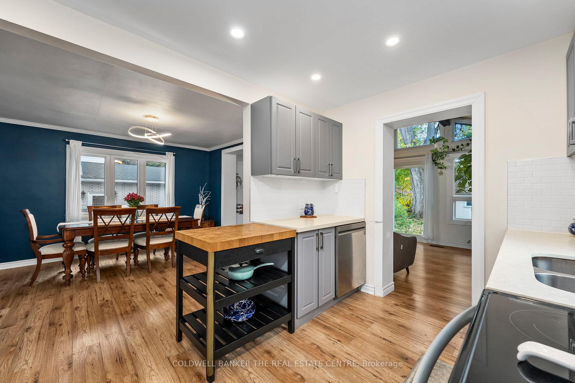 Photo 12 of 105 Hillcroft Street, Oshawa, O'Neill — HOMEH