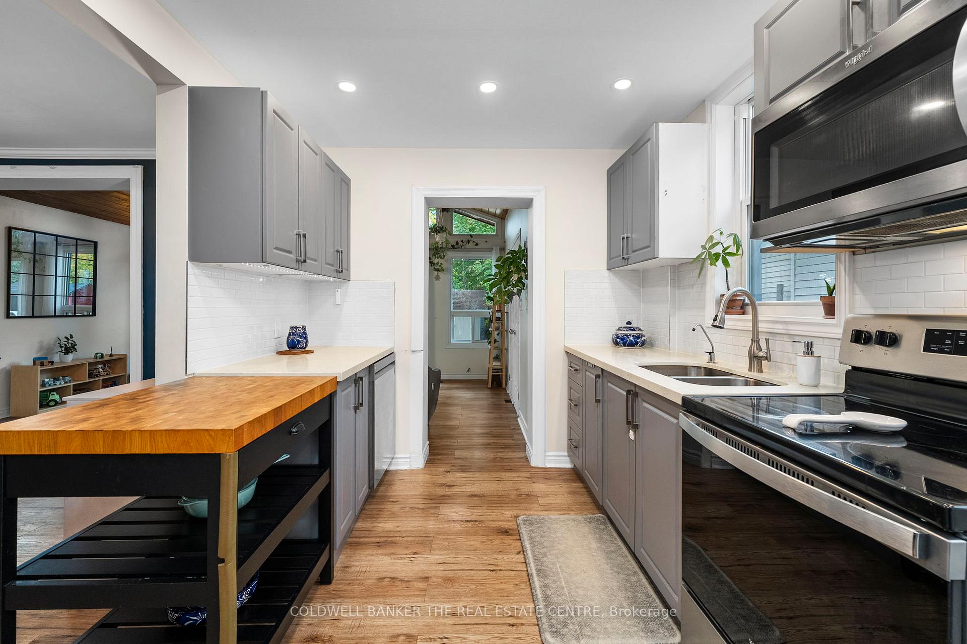 Photo 15 of 105 Hillcroft Street, Oshawa, O'Neill — HOMEH