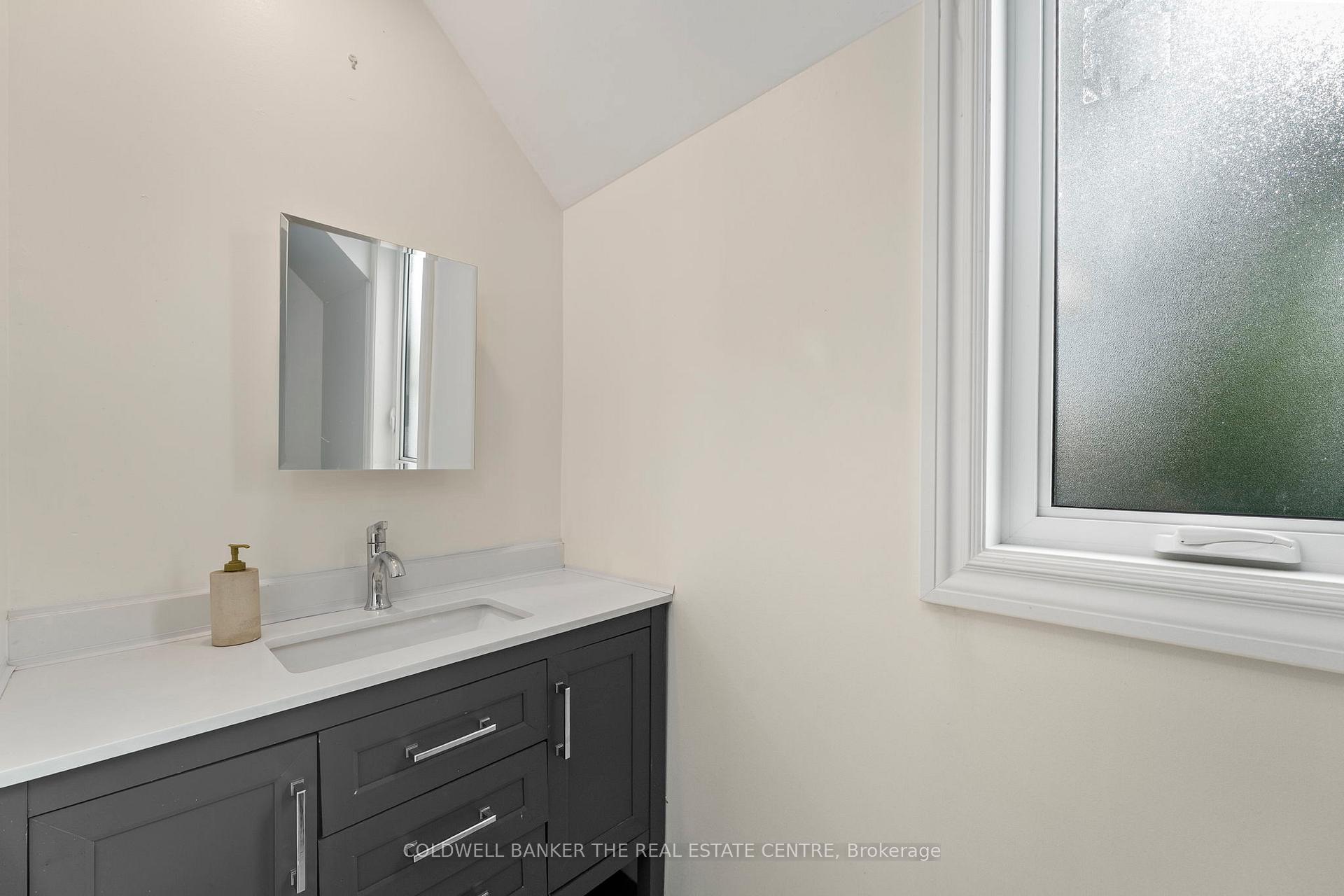 Photo 26 of 105 Hillcroft Street, Oshawa, O'Neill — HOMEH