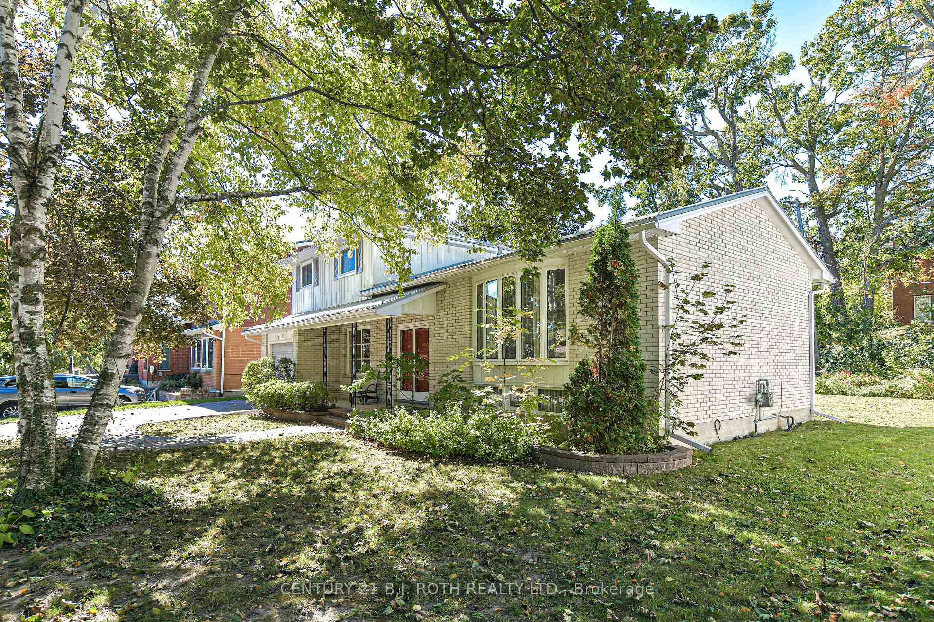 Photo 8 of 417 Harmon Road, Orillia — HOMEH