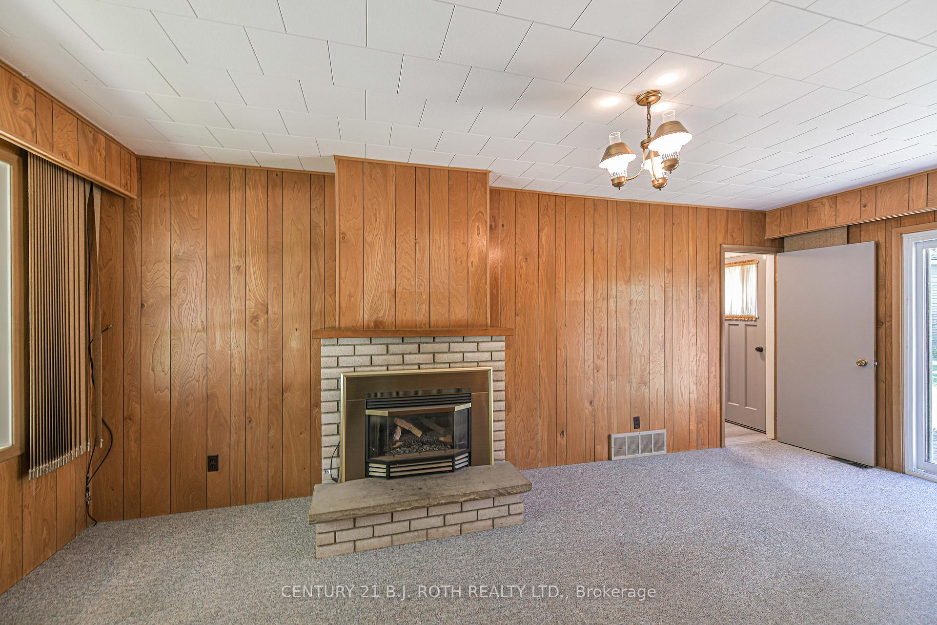 Photo 18 of 417 Harmon Road, Orillia — HOMEH