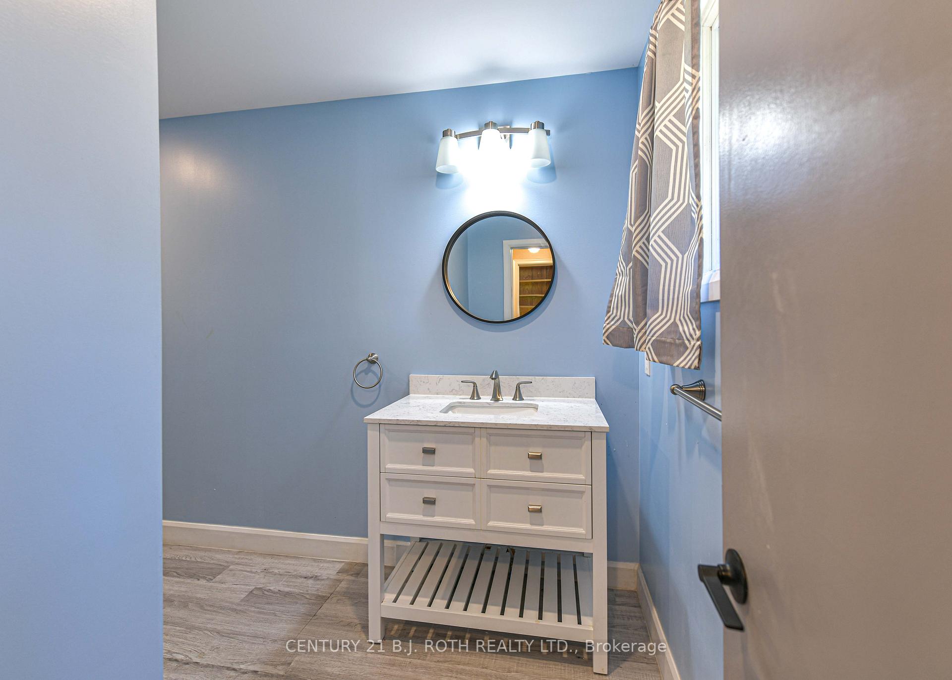 Photo 23 of 417 Harmon Road, Orillia — HOMEH