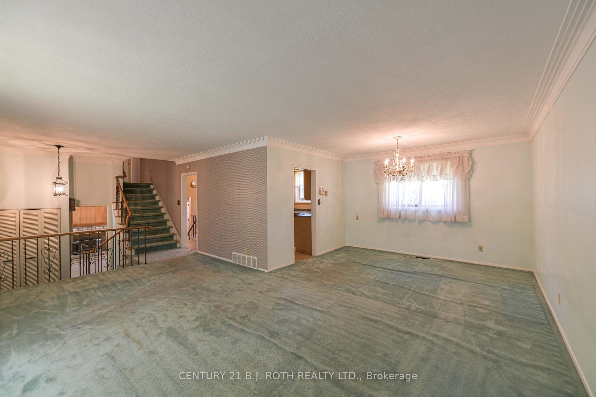 Photo 28 of 417 Harmon Road, Orillia — HOMEH