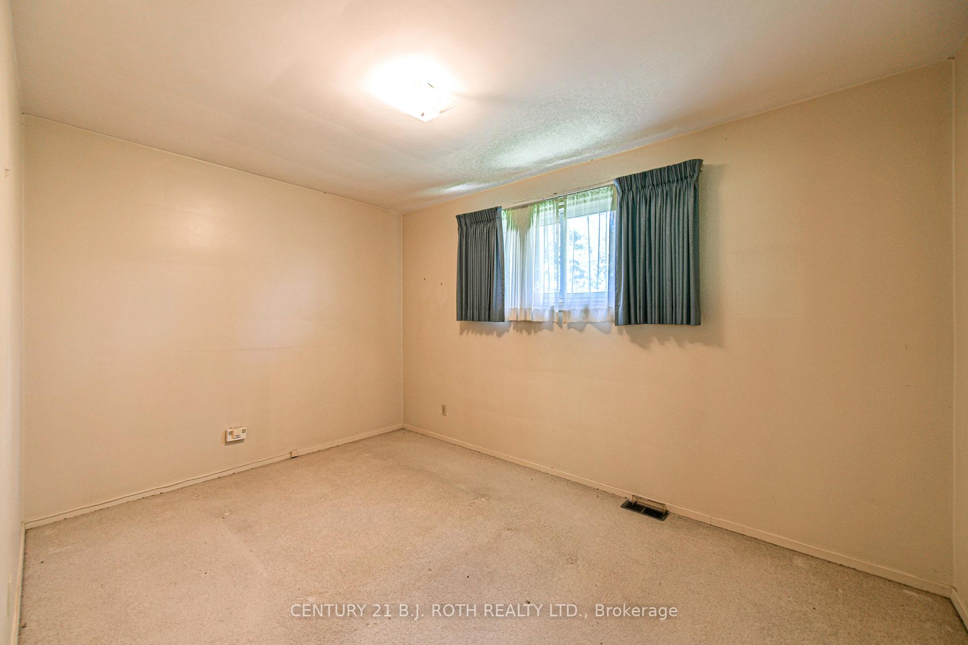 Photo 37 of 417 Harmon Road, Orillia — HOMEH