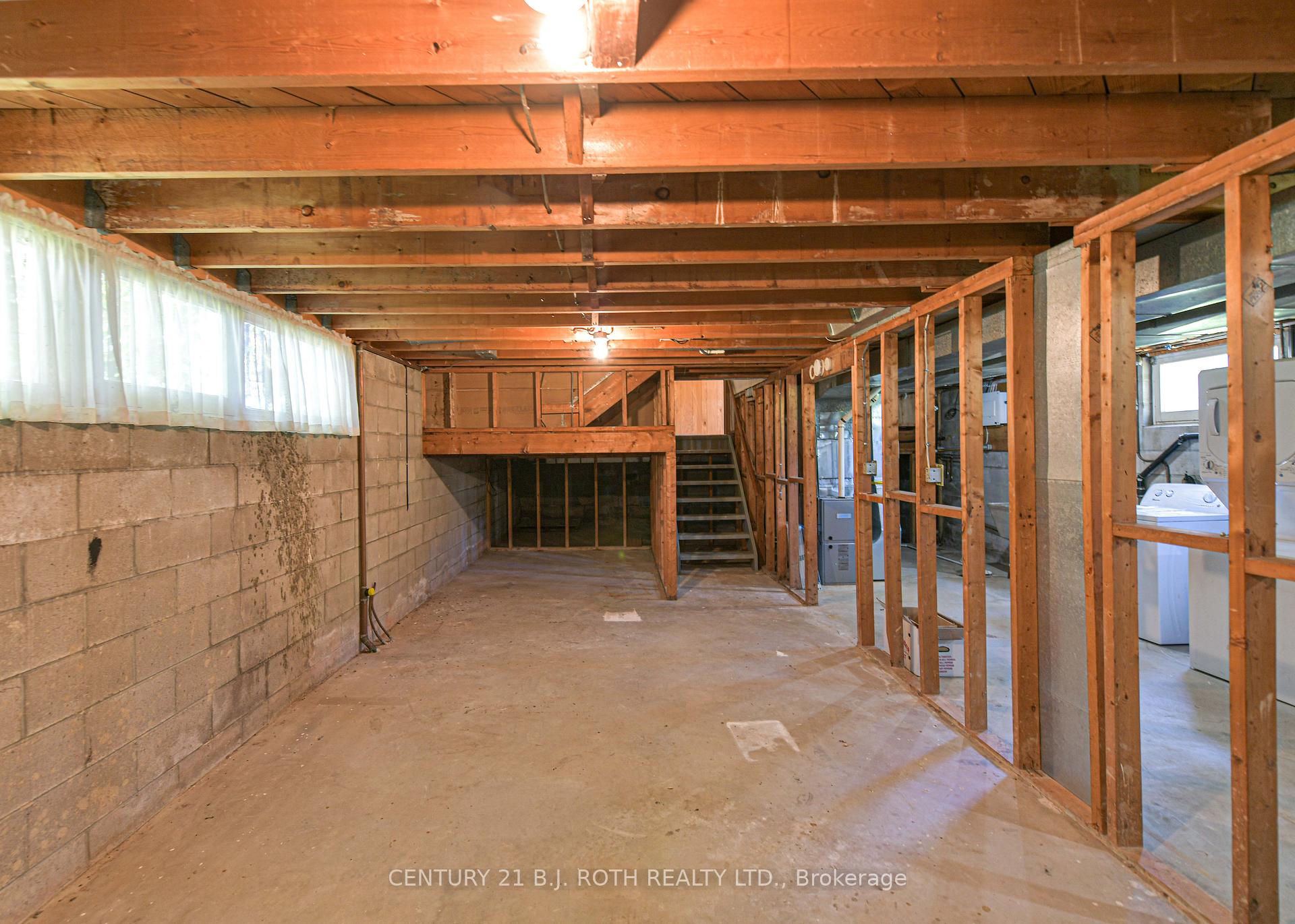 Photo 43 of 417 Harmon Road, Orillia — HOMEH