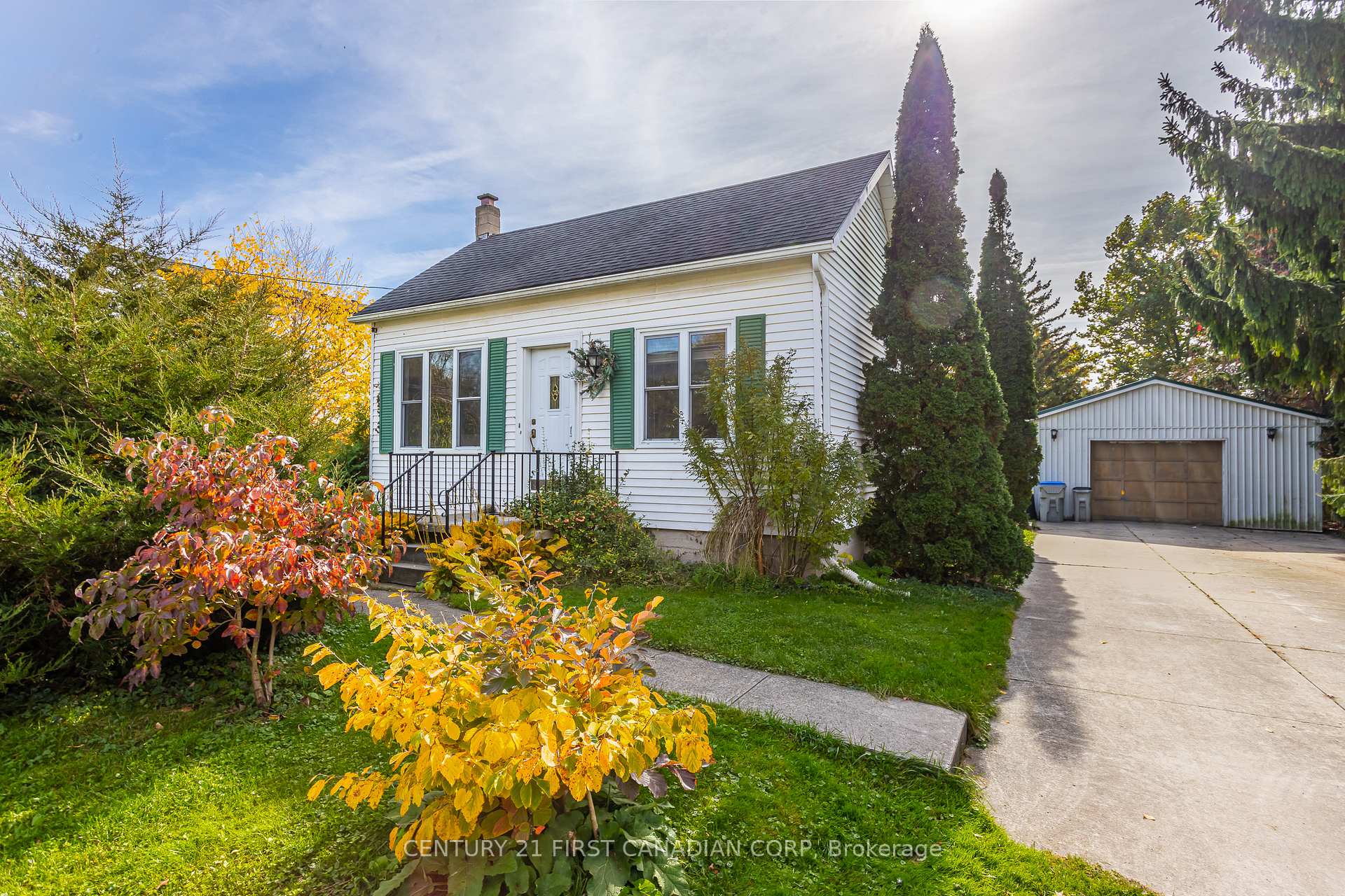 Photo 3 of 165 William Street, North Middlesex, Alisa Craig — HOMEH
