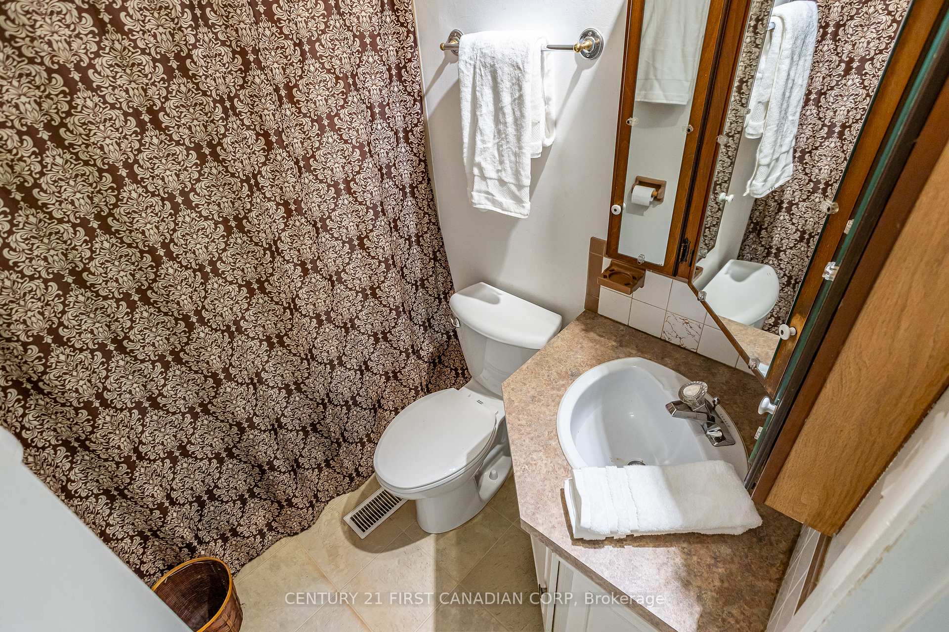 Photo 18 of 165 William Street, North Middlesex, Alisa Craig — HOMEH