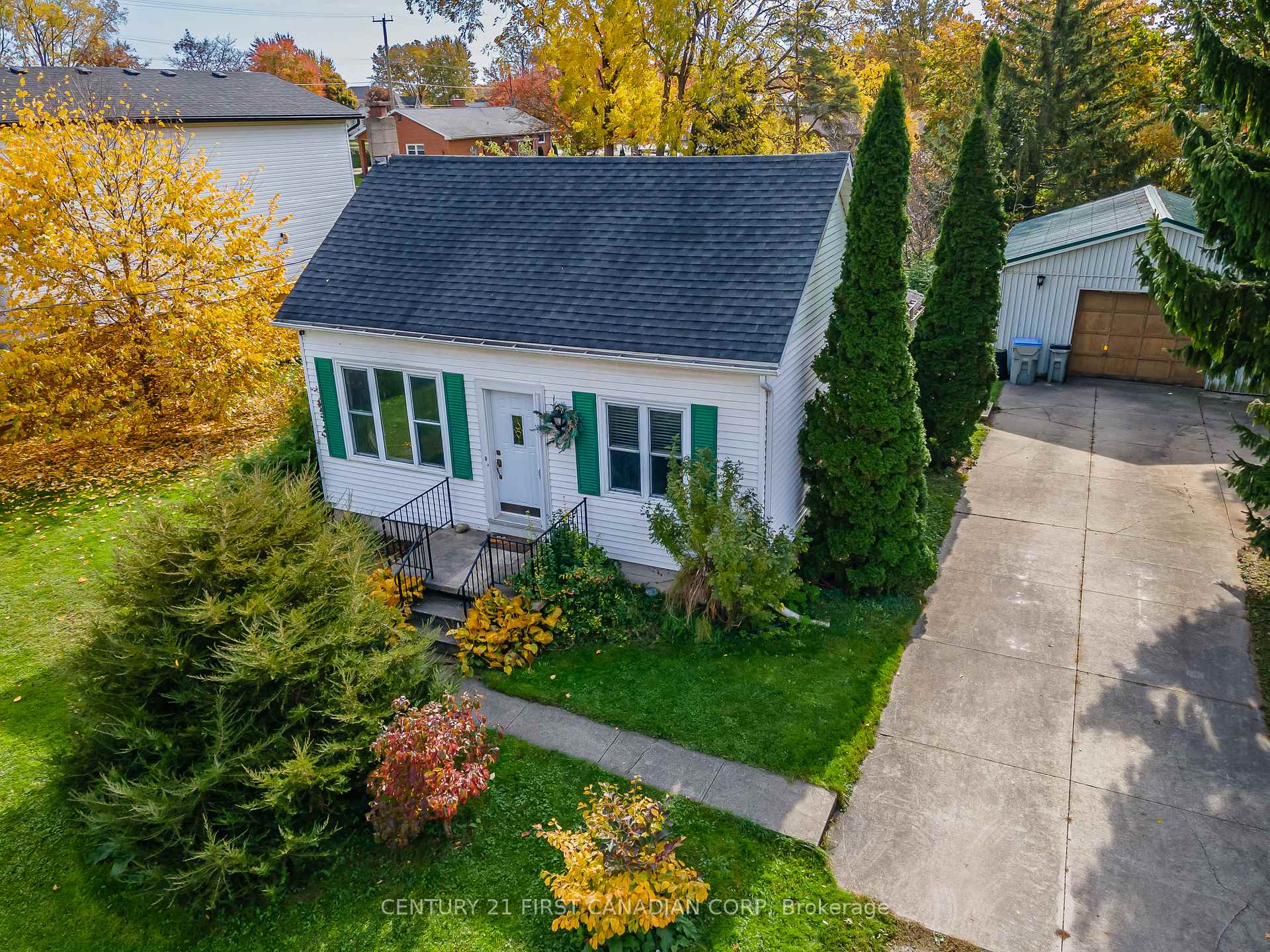 Photo 33 of 165 William Street, North Middlesex, Alisa Craig — HOMEH