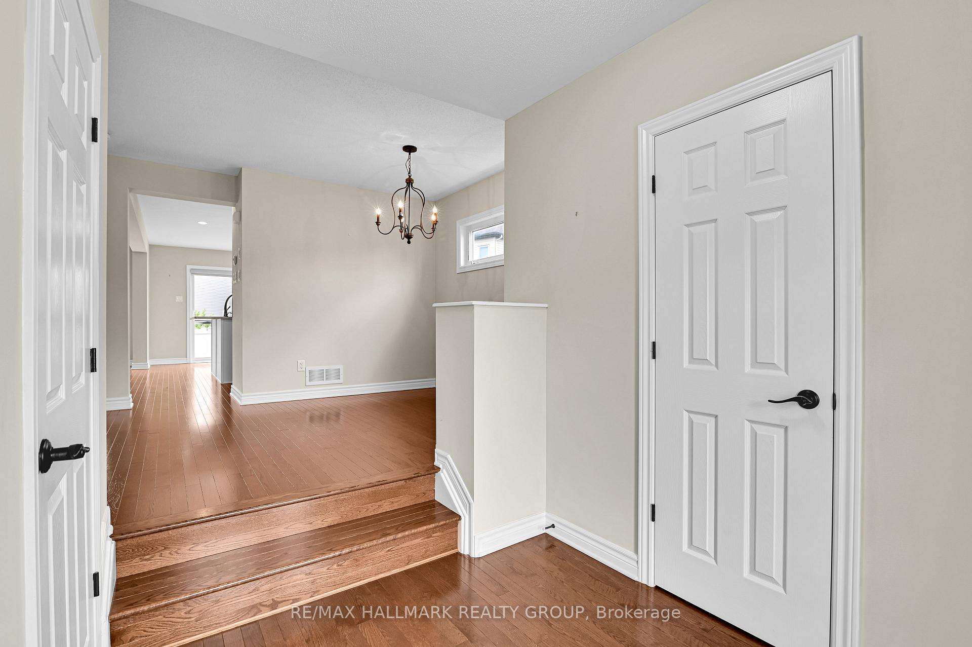 Photo 5 of 6341 Renaud Road, Ottawa, Chapel Hill South - Orleans Village — HOMEH