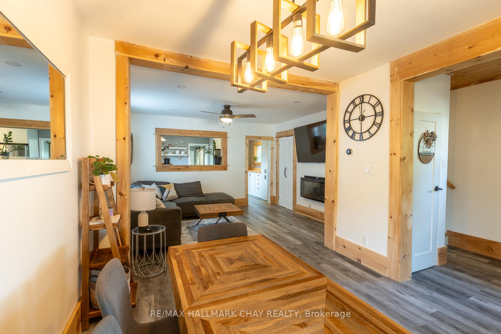 Photo 4 of 109 Borland Street E, Orillia — HOMEH
