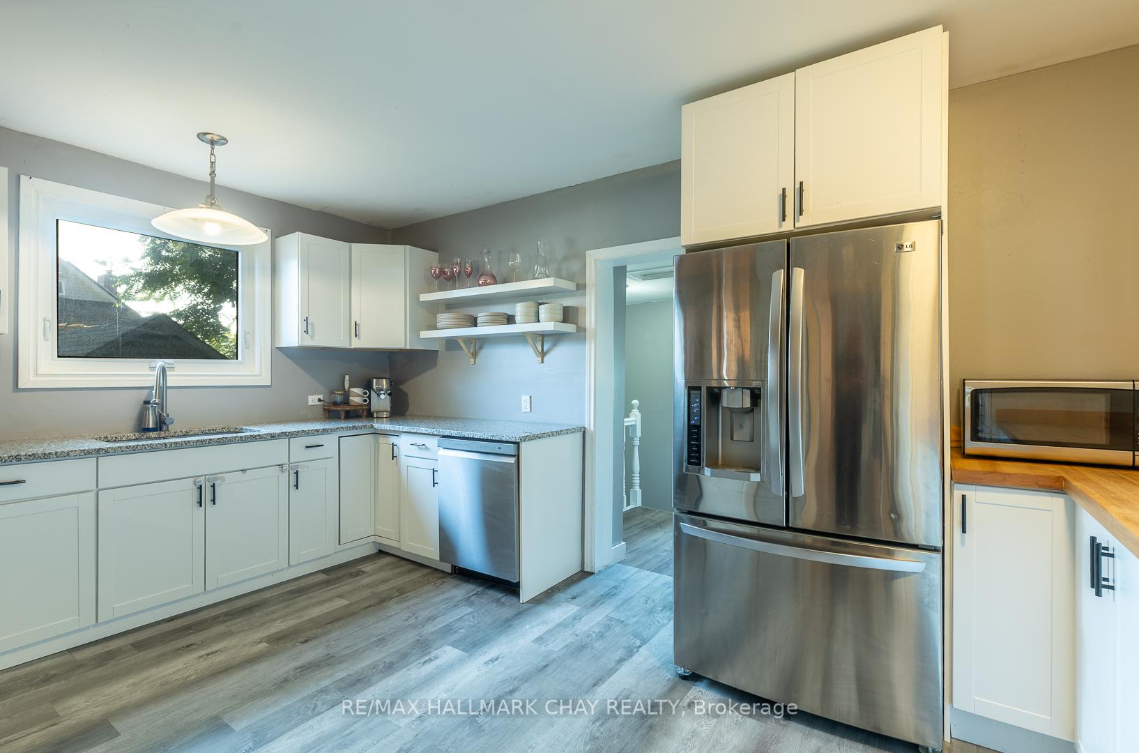 Photo 8 of 109 Borland Street E, Orillia — HOMEH