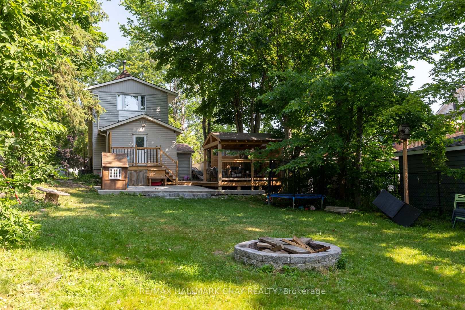 Photo 25 of 109 Borland Street E, Orillia — HOMEH