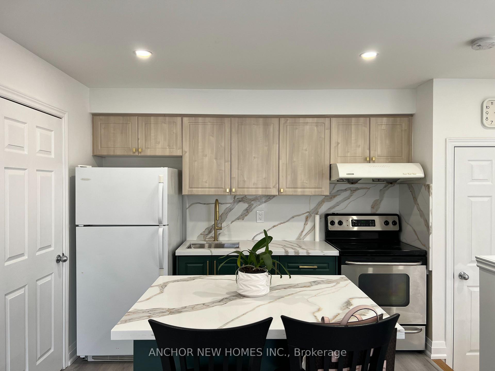 Photo 1 of Unit Coach H, 25 Northvale Rd, Markham, Cornell — HOMEH