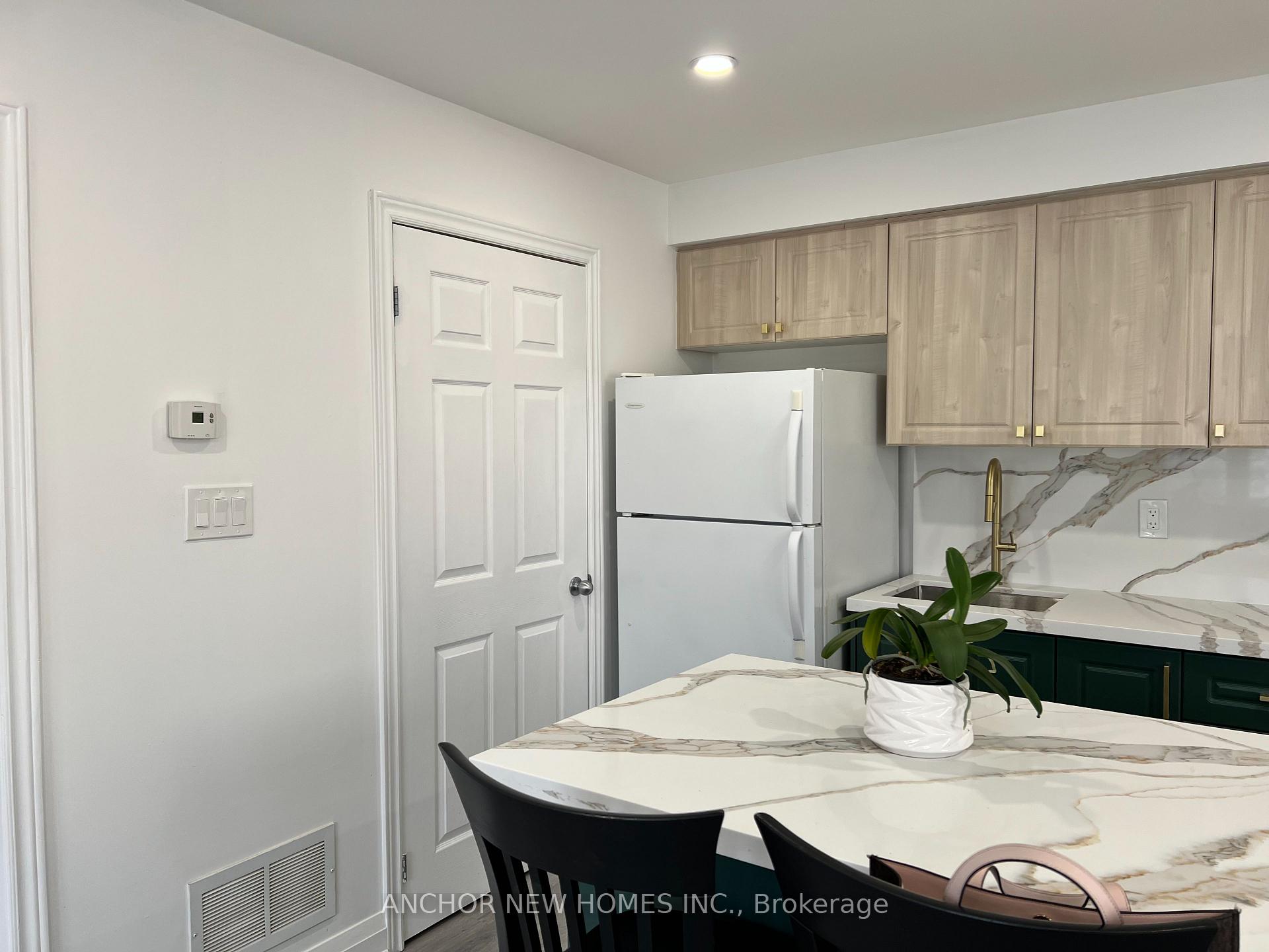 Photo 2 of Unit Coach H, 25 Northvale Rd, Markham, Cornell — HOMEH