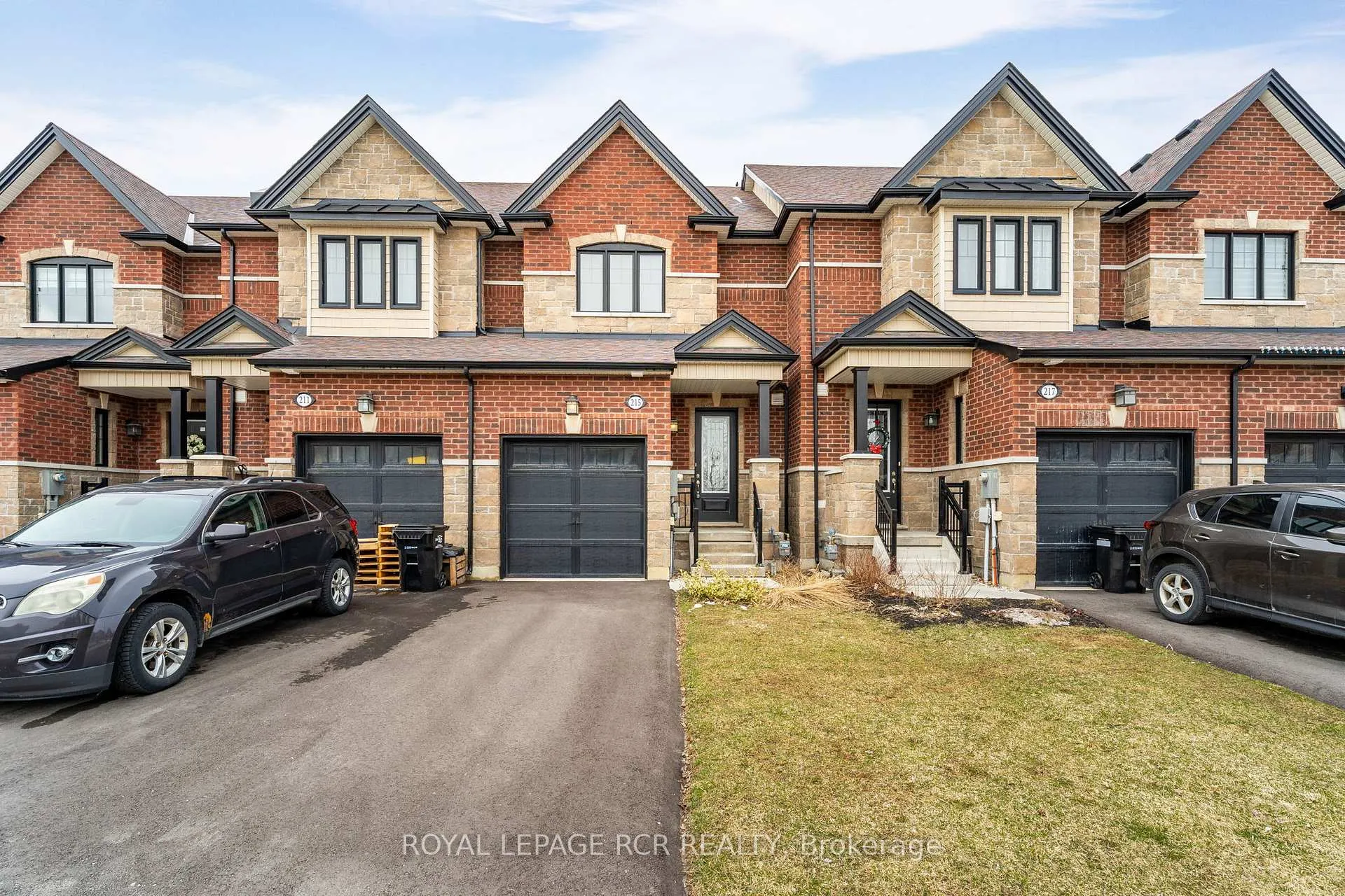 Photo 1 of 215 Walker Boulevard, New Tecumseth, Alliston — HOMEH