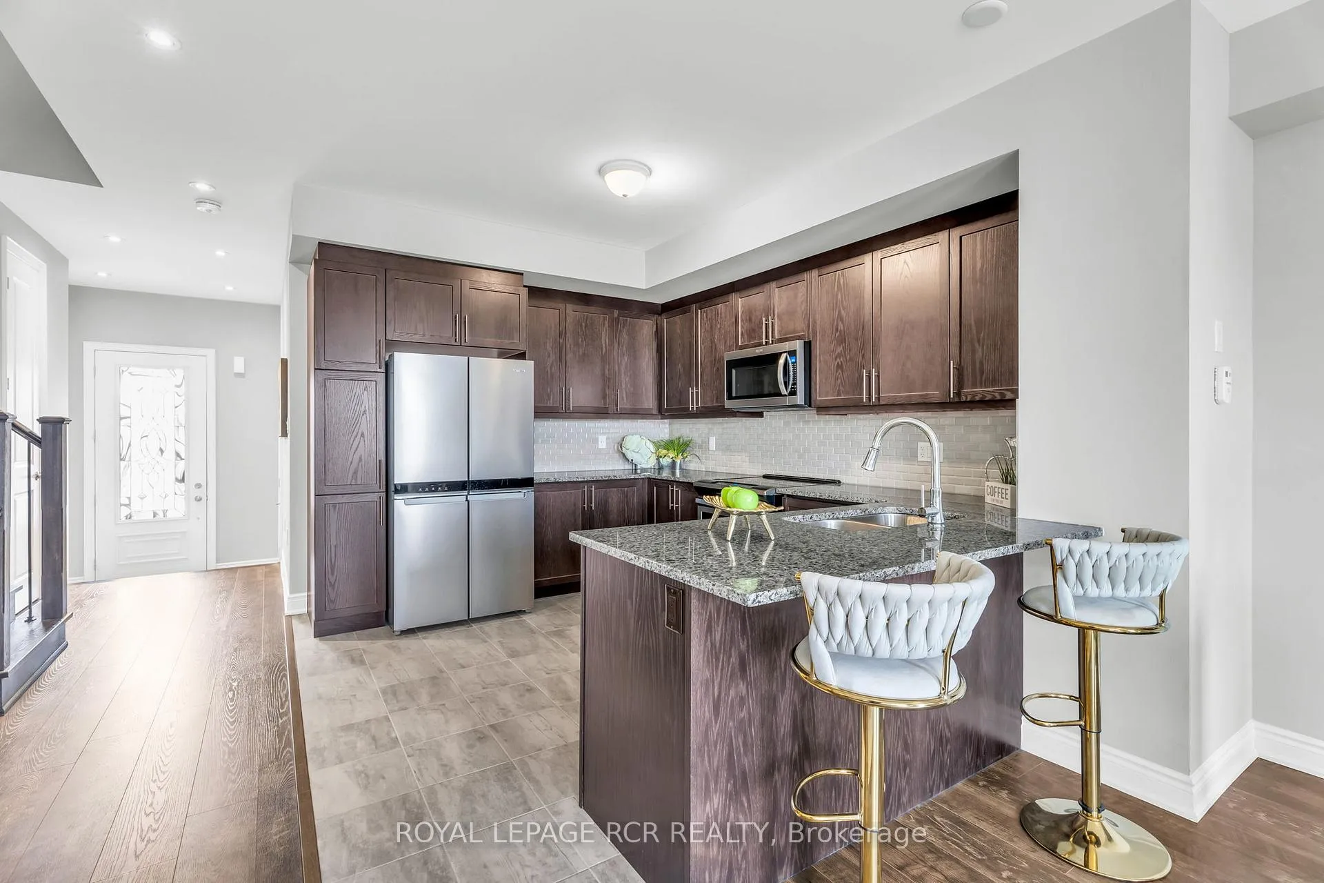 Photo 9 of 215 Walker Boulevard, New Tecumseth, Alliston — HOMEH