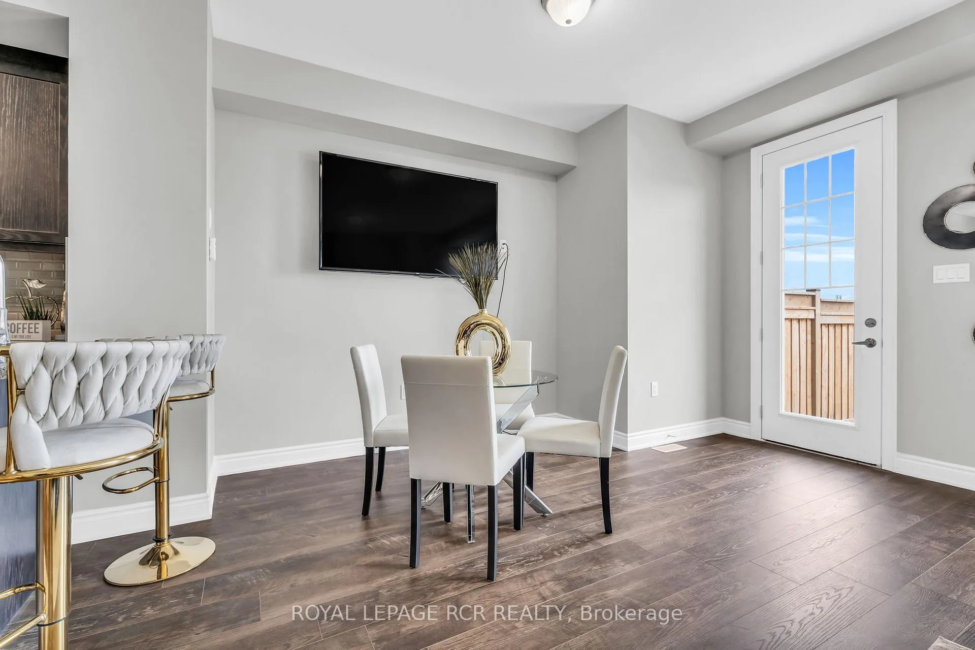 Photo 22 of 215 Walker Boulevard, New Tecumseth, Alliston — HOMEH