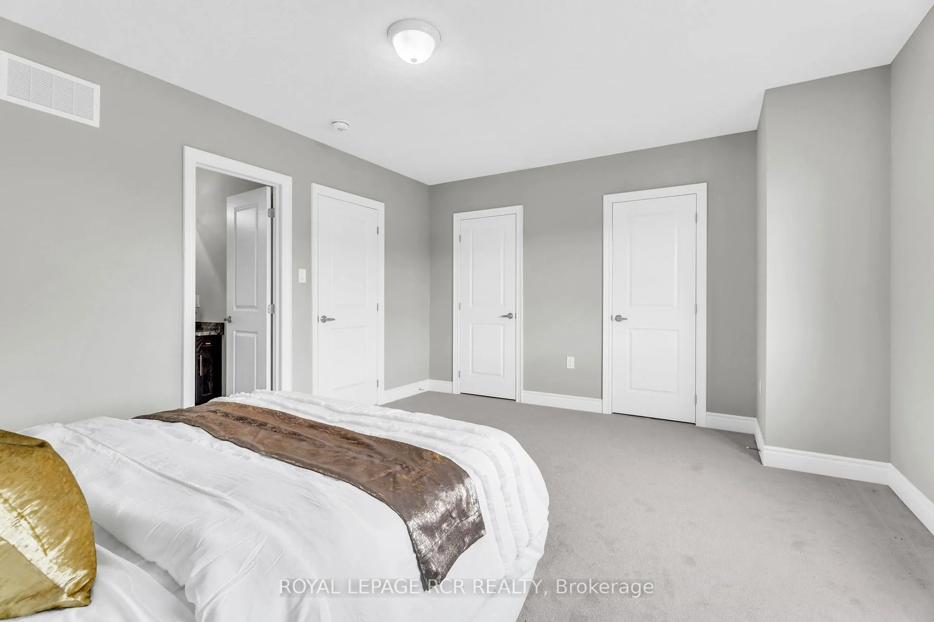 Photo 29 of 215 Walker Boulevard, New Tecumseth, Alliston — HOMEH