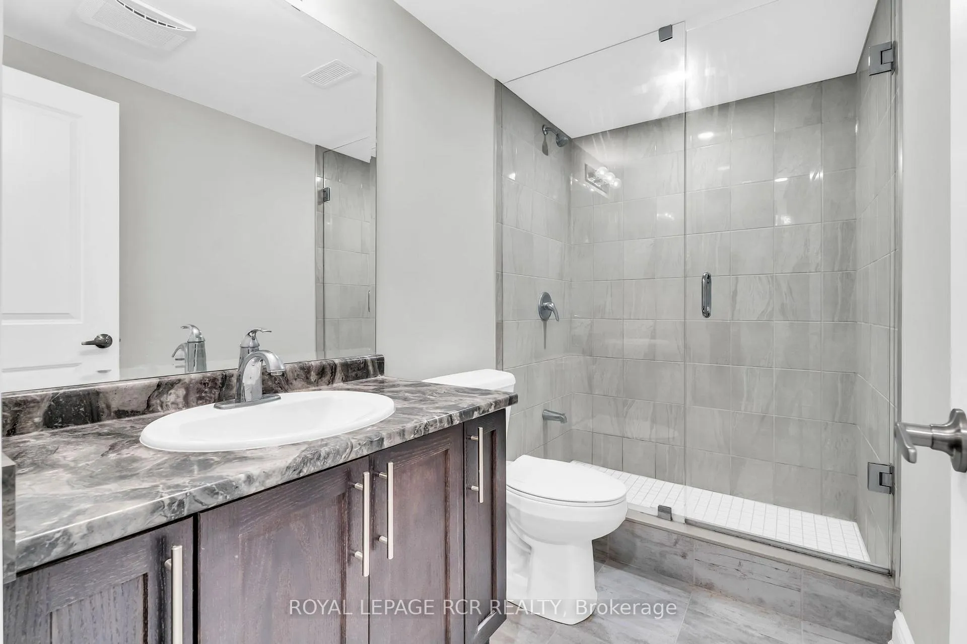 Photo 37 of 215 Walker Boulevard, New Tecumseth, Alliston — HOMEH
