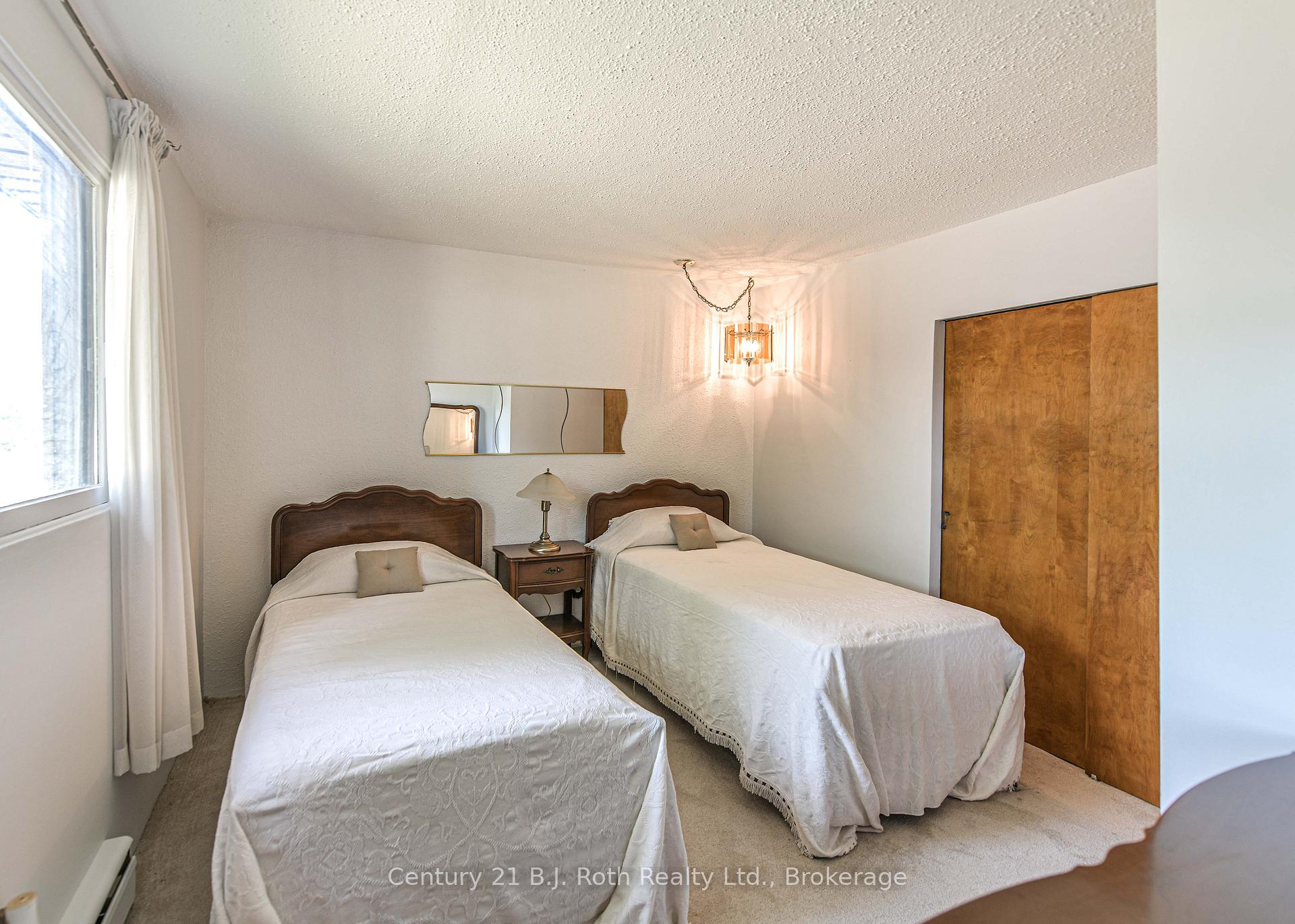 Photo 12 of 535 High Street, Orillia — HOMEH