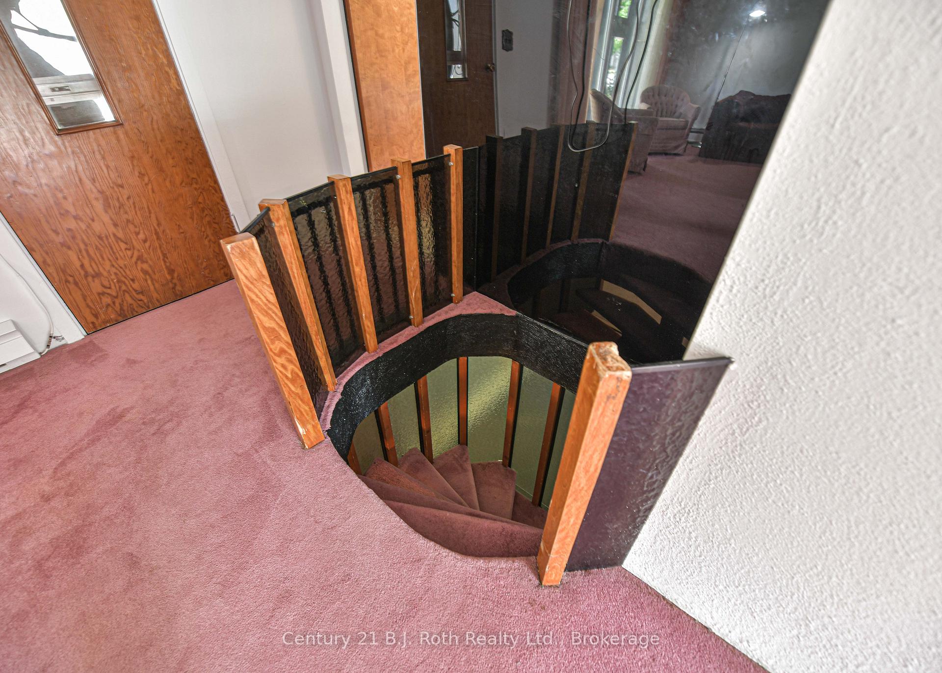 Photo 19 of 535 High Street, Orillia — HOMEH