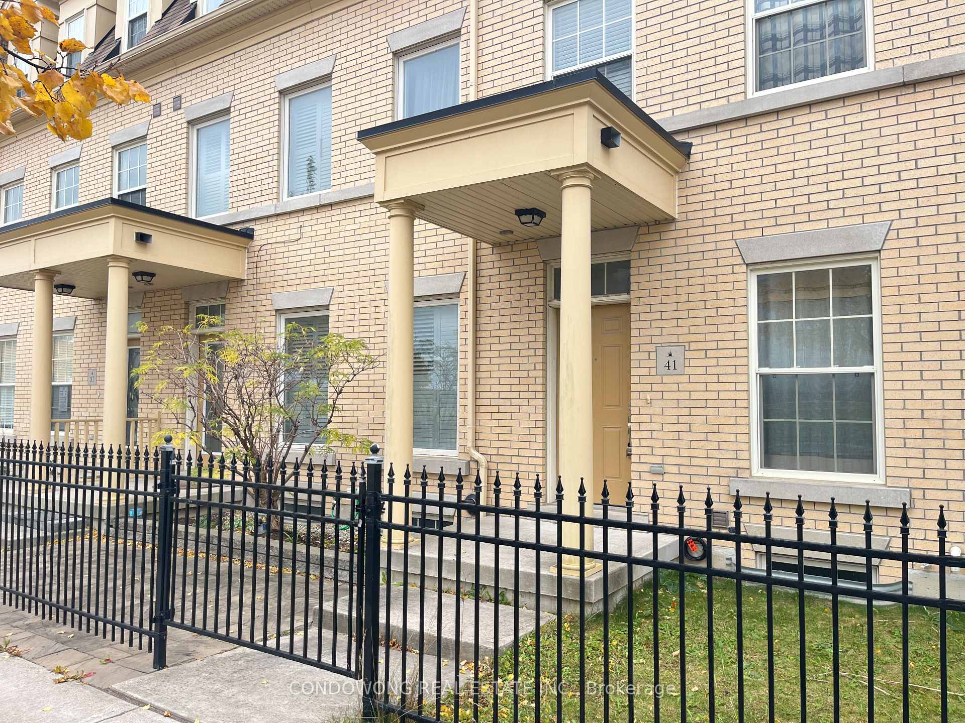 Photo 1 of 41 Pope John Paul Ii Square, Markham, Cathedraltown — HOMEH