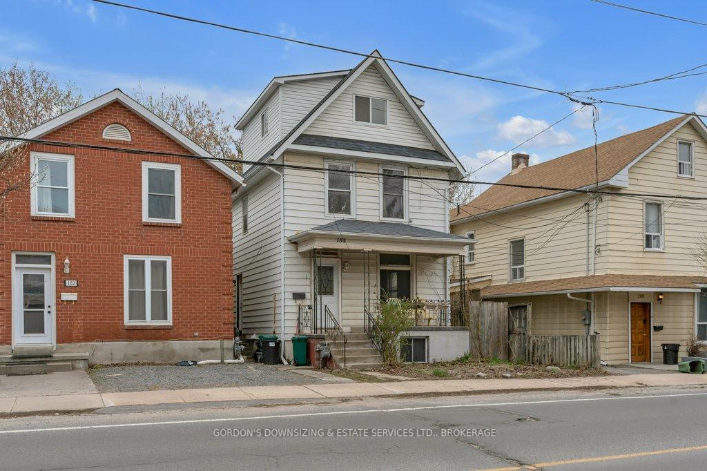 Photo 2 of 184 Montreal Street, Kingston, East of Sir John A. Blvd — HOMEH